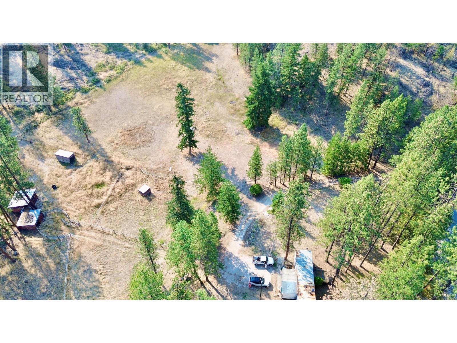  871 Green Lake Road, Oliver