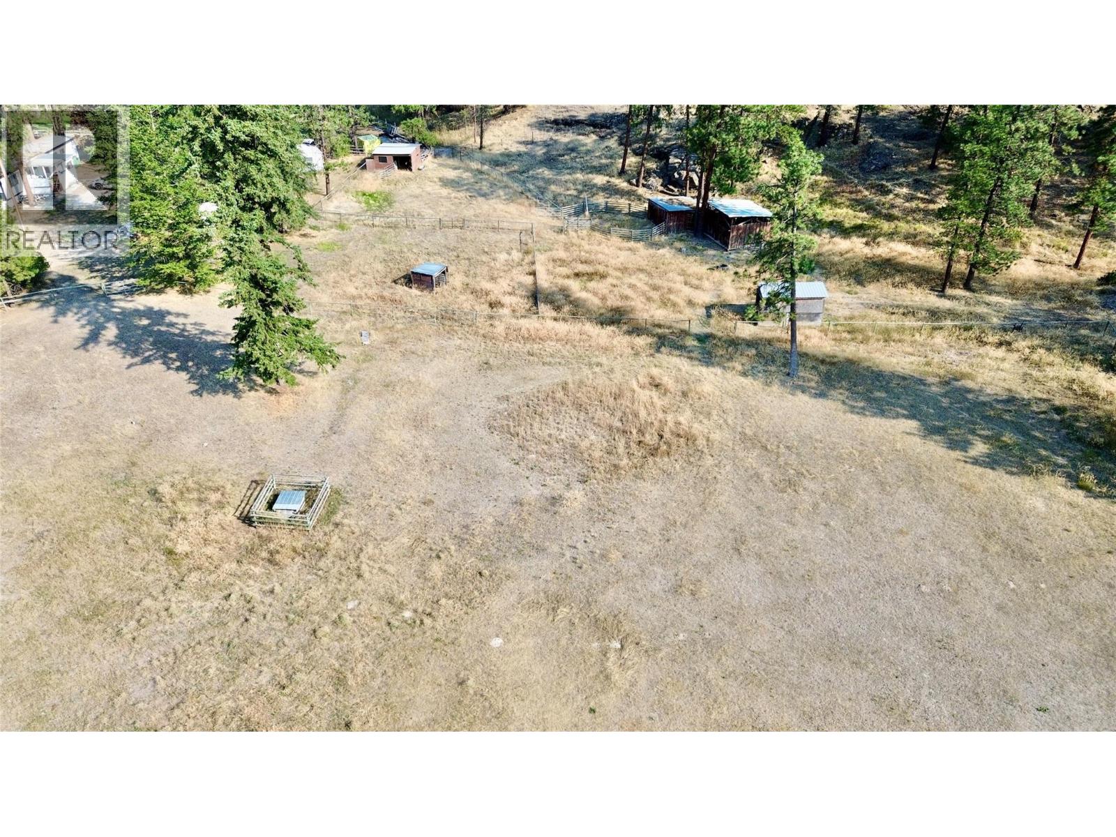  871 Green Lake Road, Oliver