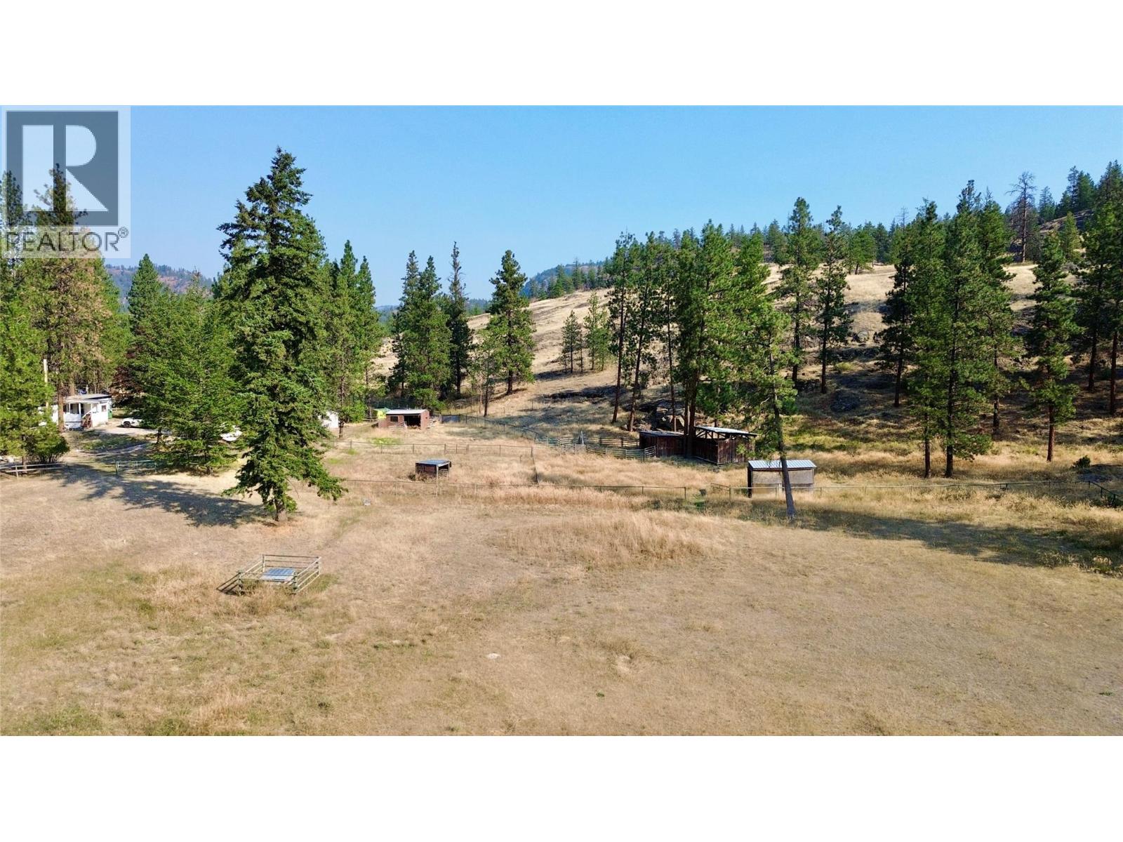  871 Green Lake Road, Oliver