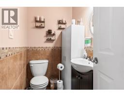 1961 Vernon Street, Lumby, BC V0E2G0 Photo 9