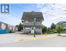 1961 Vernon Street, Lumby, BC V0E2G0 Photo 43