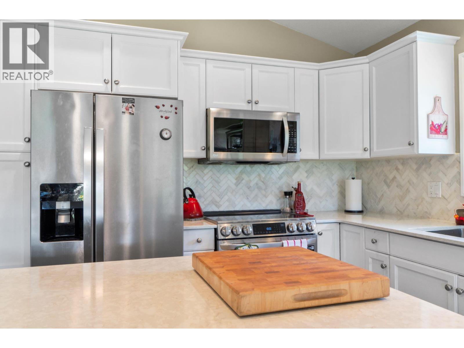 11 2550 Golf Course Drive, Blind Bay