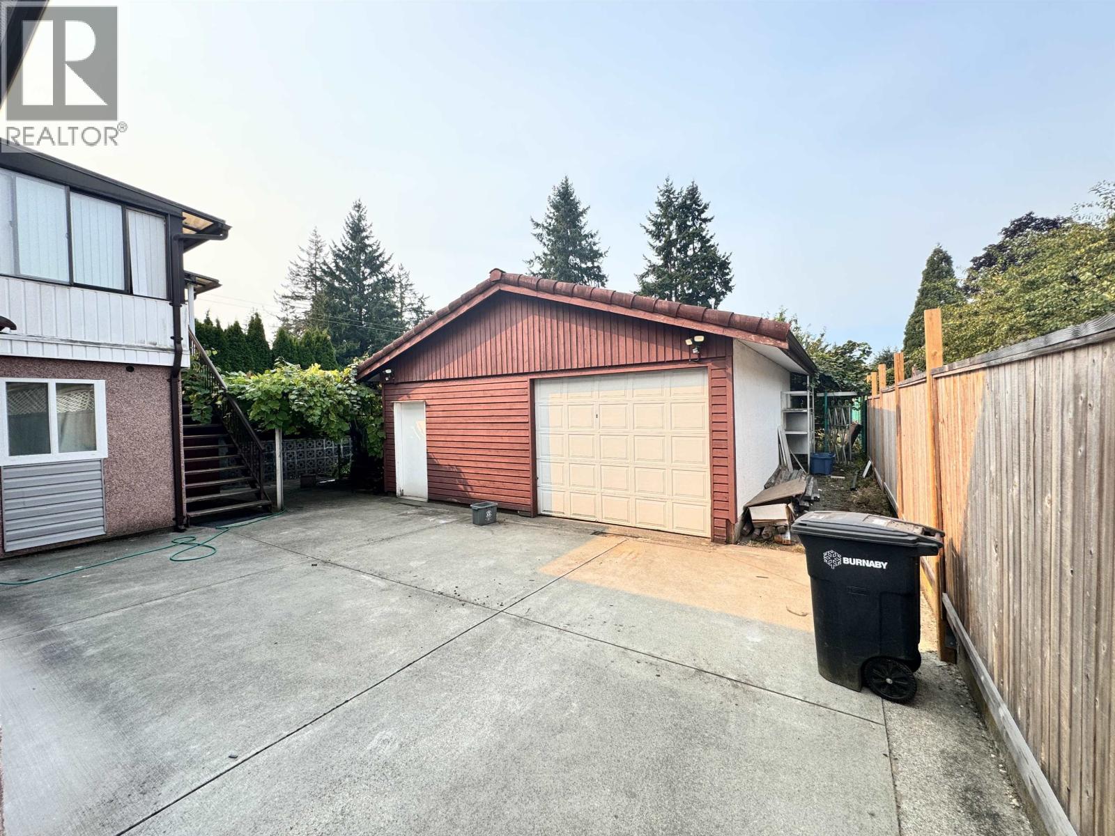 7295 SUSSEX AVENUE, Burnaby