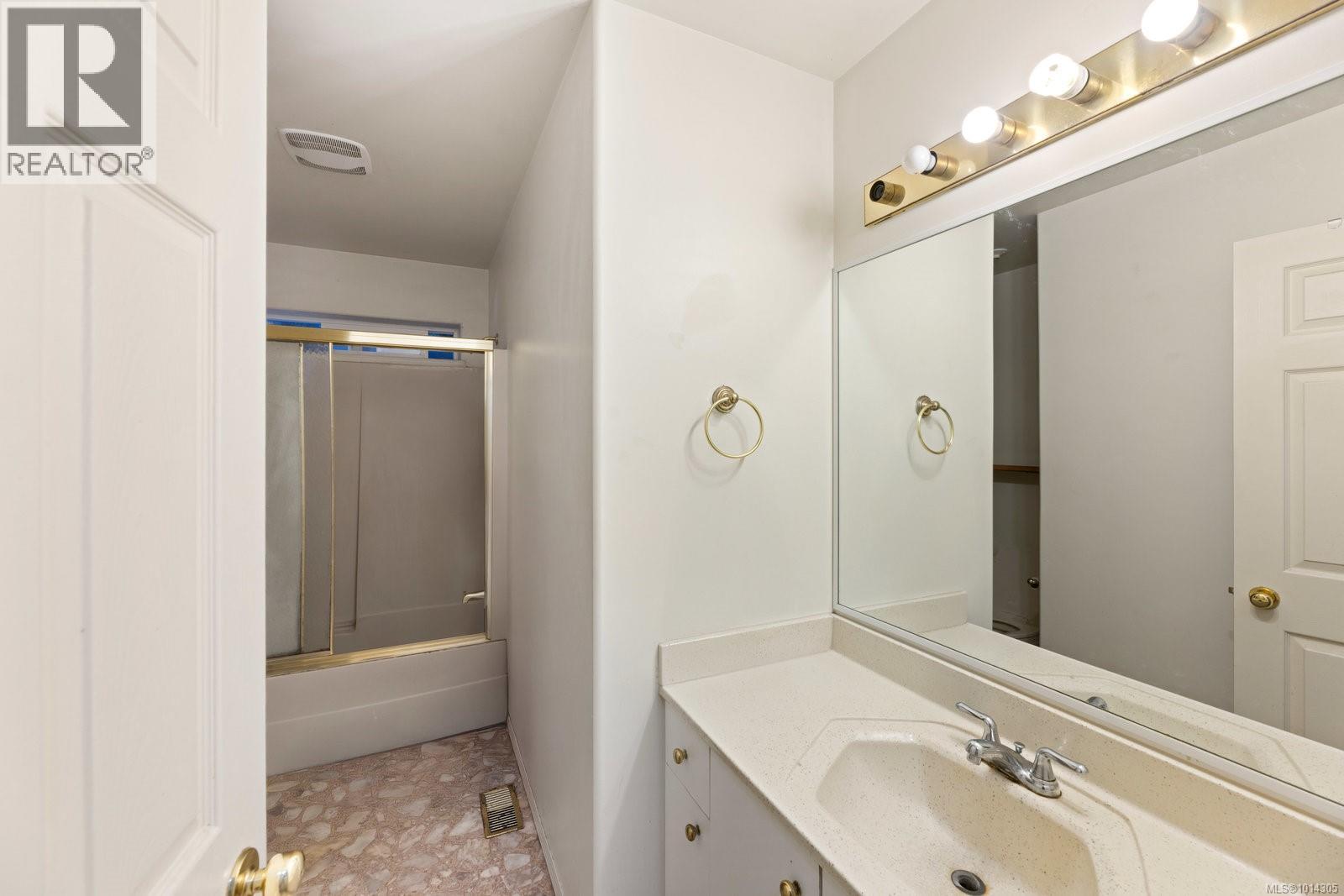  4101 Gordon Head Road, Saanich