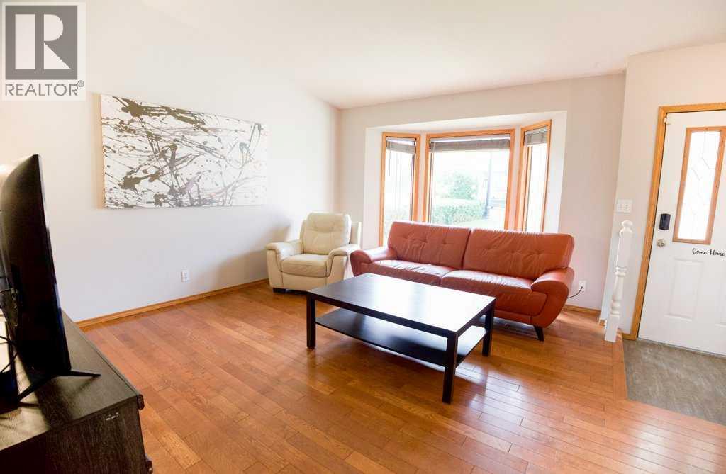 16 Parson Drive, Sylvan Lake