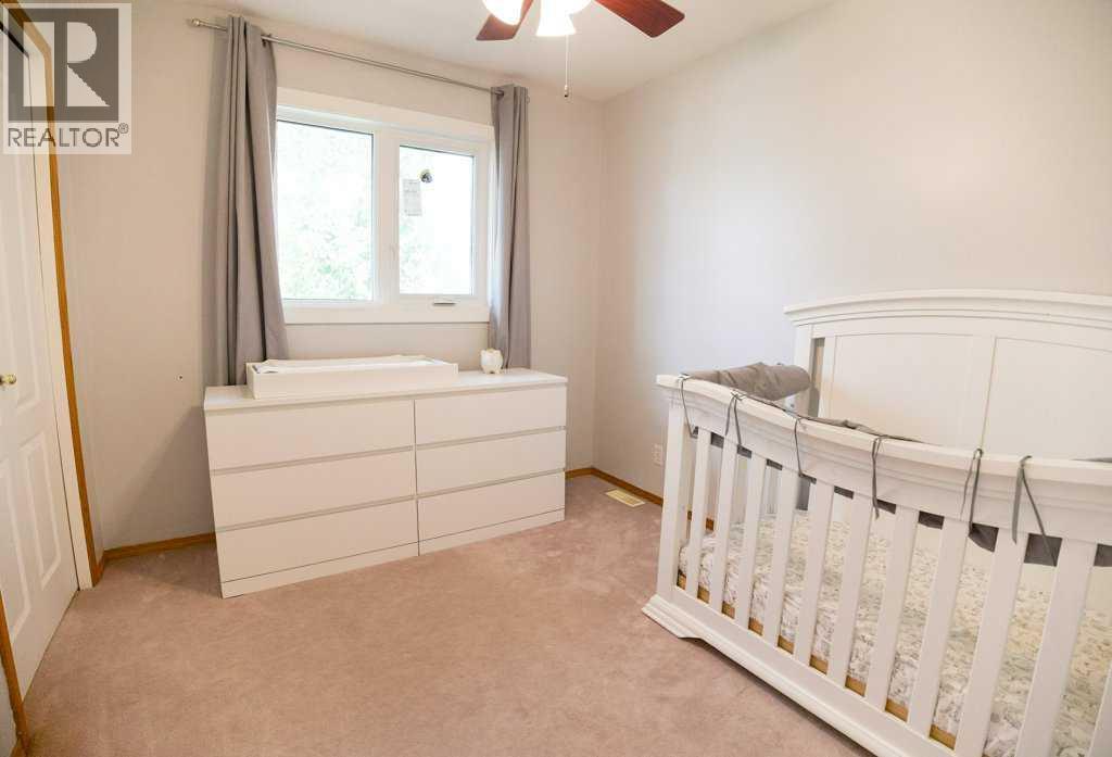 16 Parson Drive, Sylvan Lake