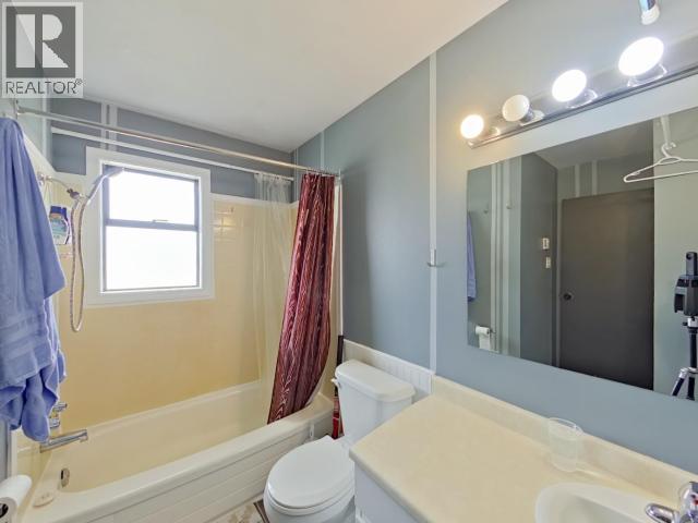 14-4651 HARVIE AVE, Powell River