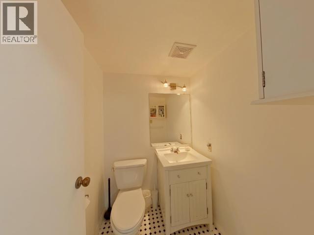 14-4651 HARVIE AVE, Powell River