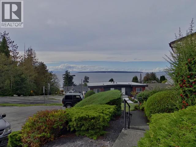 14-4651 HARVIE AVE, Powell River