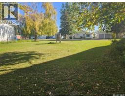 24 Saskatchewan Avenue, Quill Lake, SK S0K3E0 Photo 7