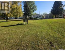 24 Saskatchewan Avenue, Quill Lake, SK S0K3E0 Photo 8