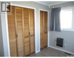 Enclosed porch - Glaslyn Ne Acreage, Midnight Lake, SK S0M0C7 Photo 10