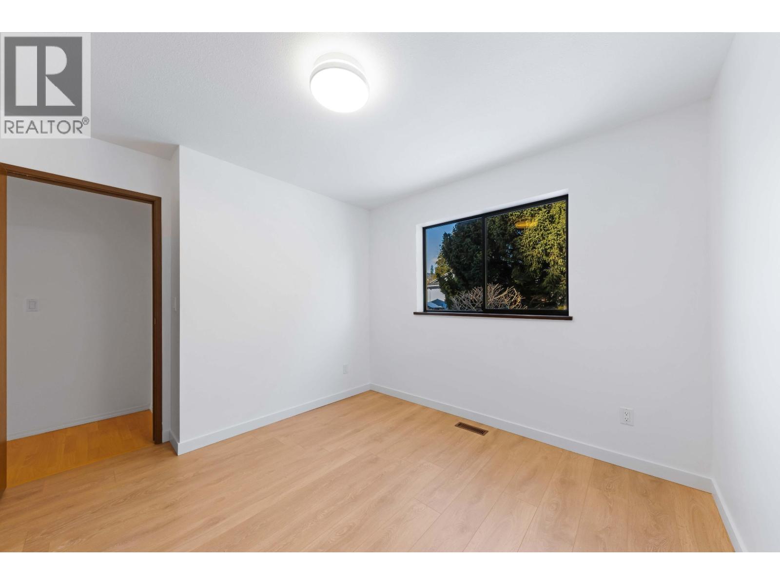1273 LYNWOOD AVENUE, Port Coquitlam