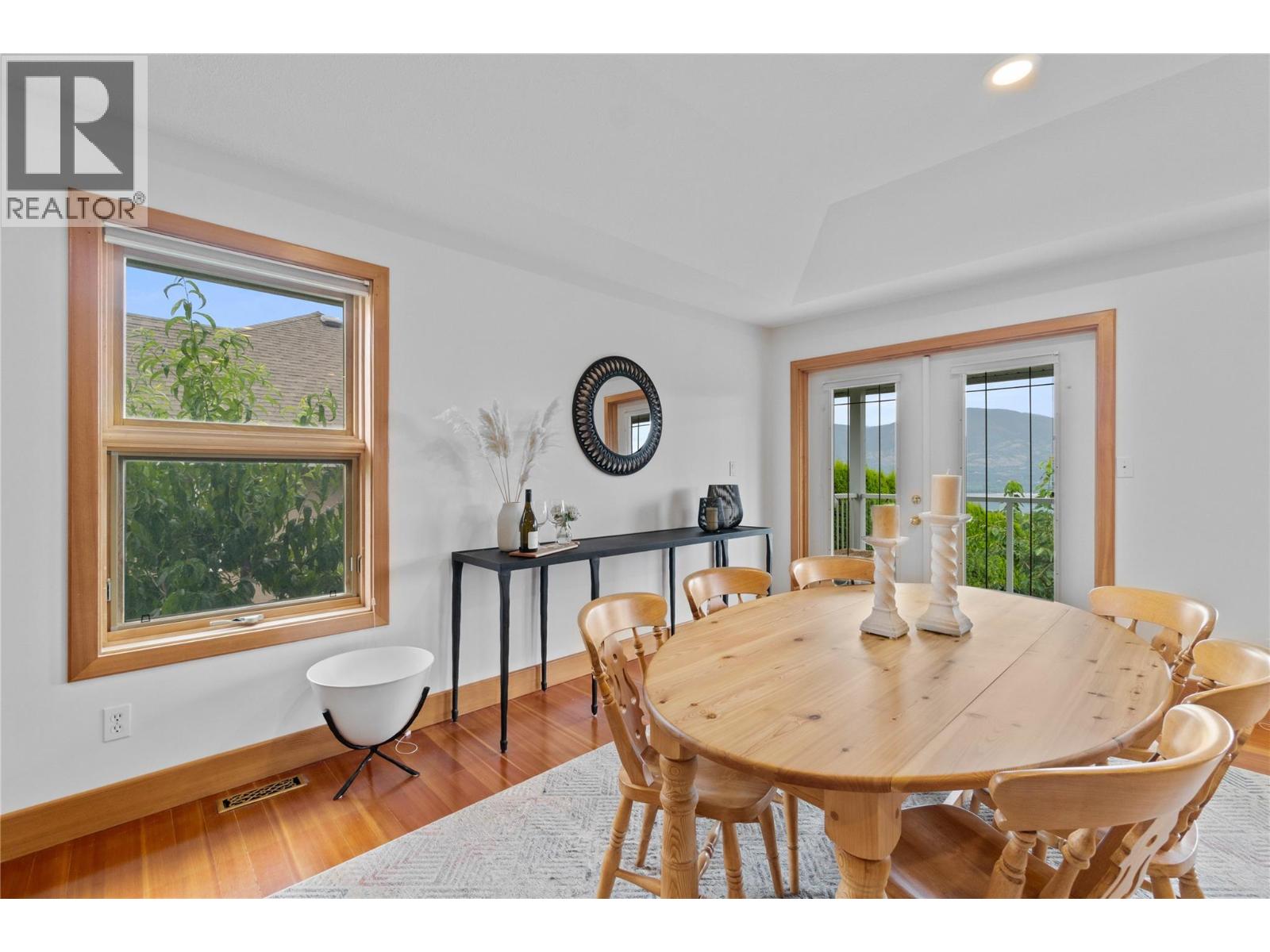 2501 4 Avenue SE, Salmon Arm