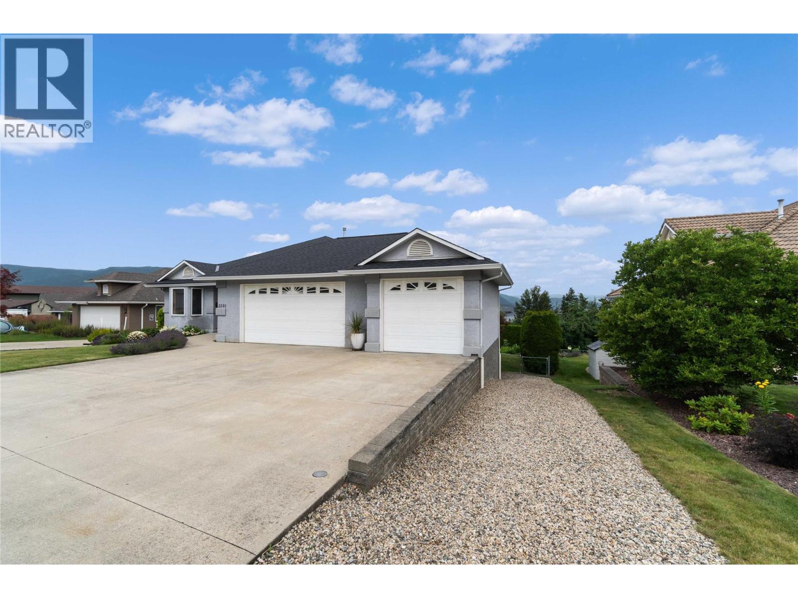 2501 4 Avenue SE, Salmon Arm