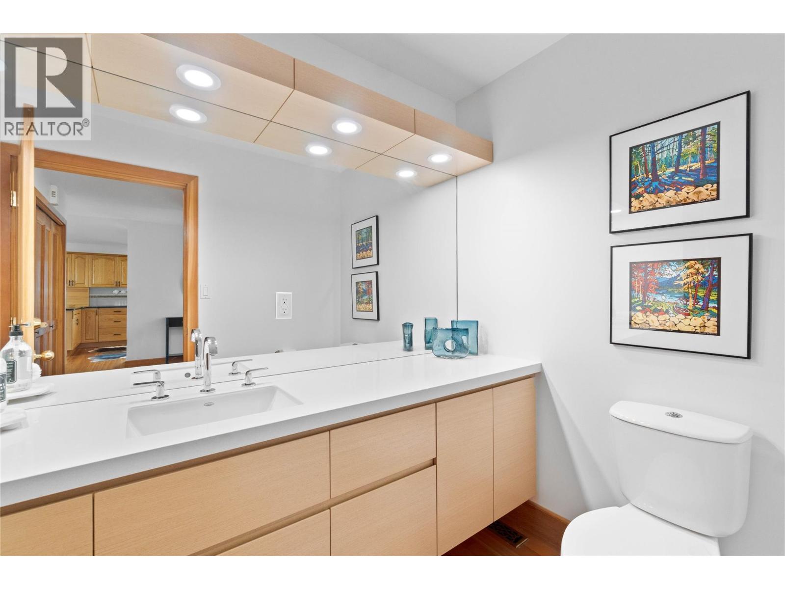 2501 4 Avenue SE, Salmon Arm