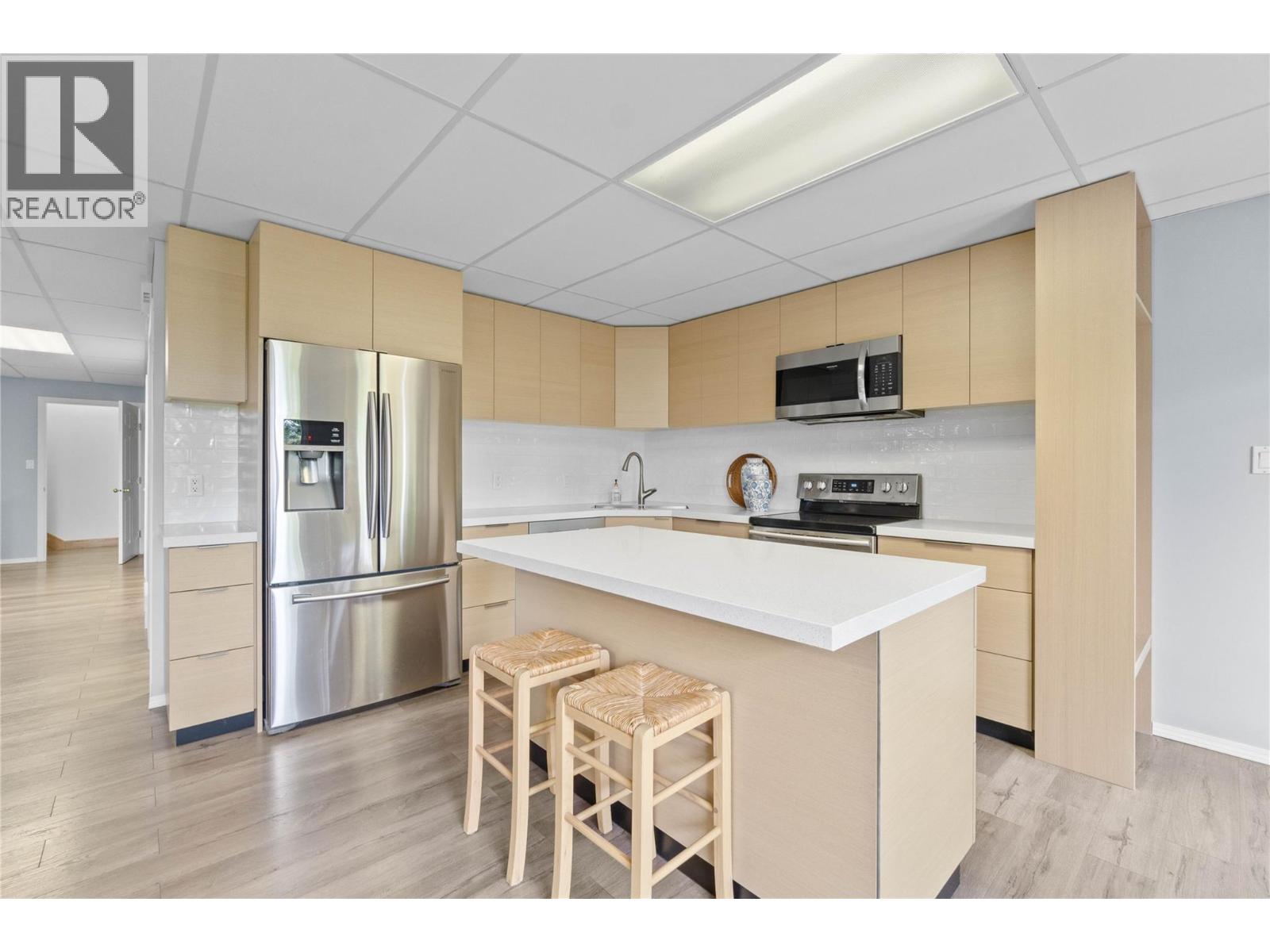 2501 4 Avenue SE, Salmon Arm