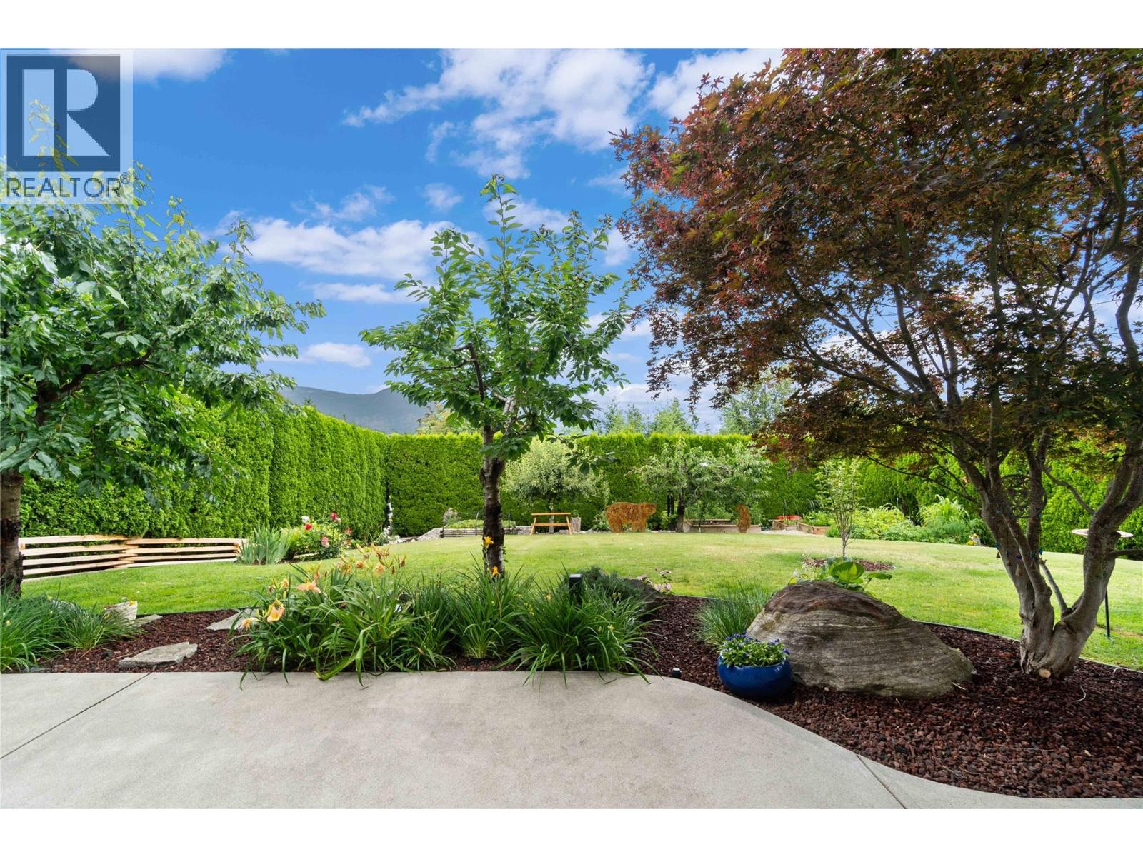 2501 4 Avenue SE, Salmon Arm