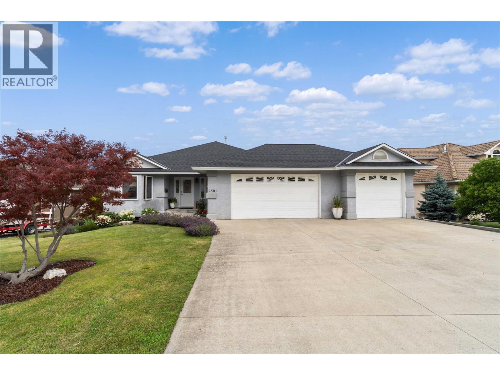 2501 4 Avenue SE, Salmon Arm