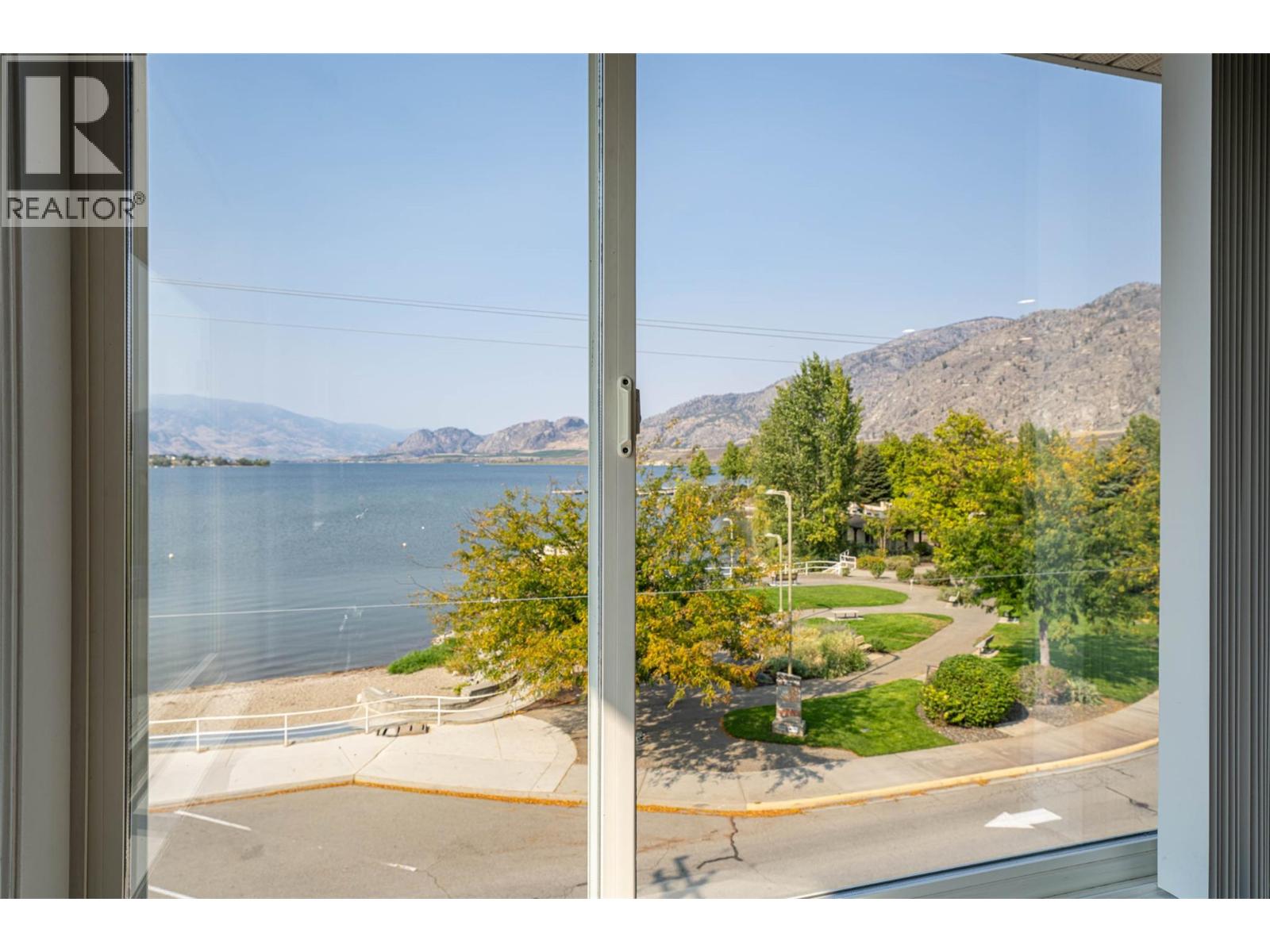 6805 COTTONWOOD Drive Unit# 300, Osoyoos