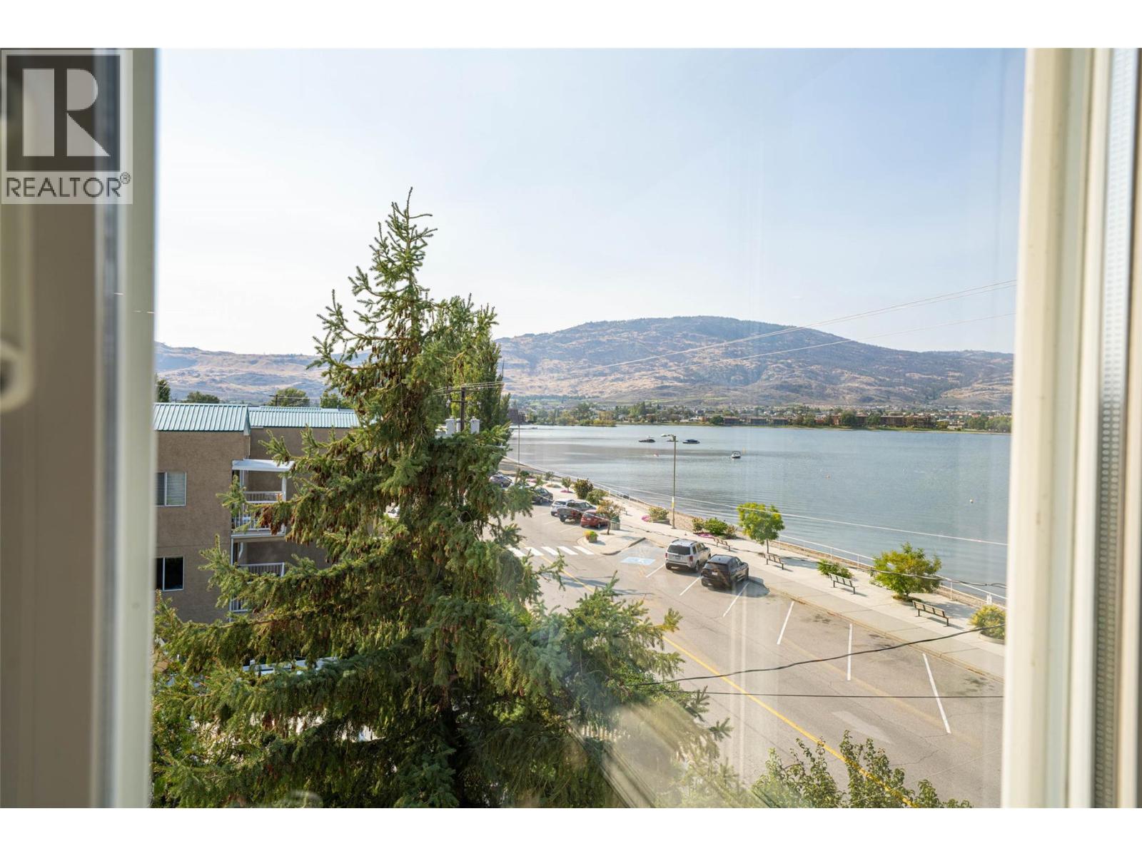 6805 COTTONWOOD Drive Unit# 300, Osoyoos