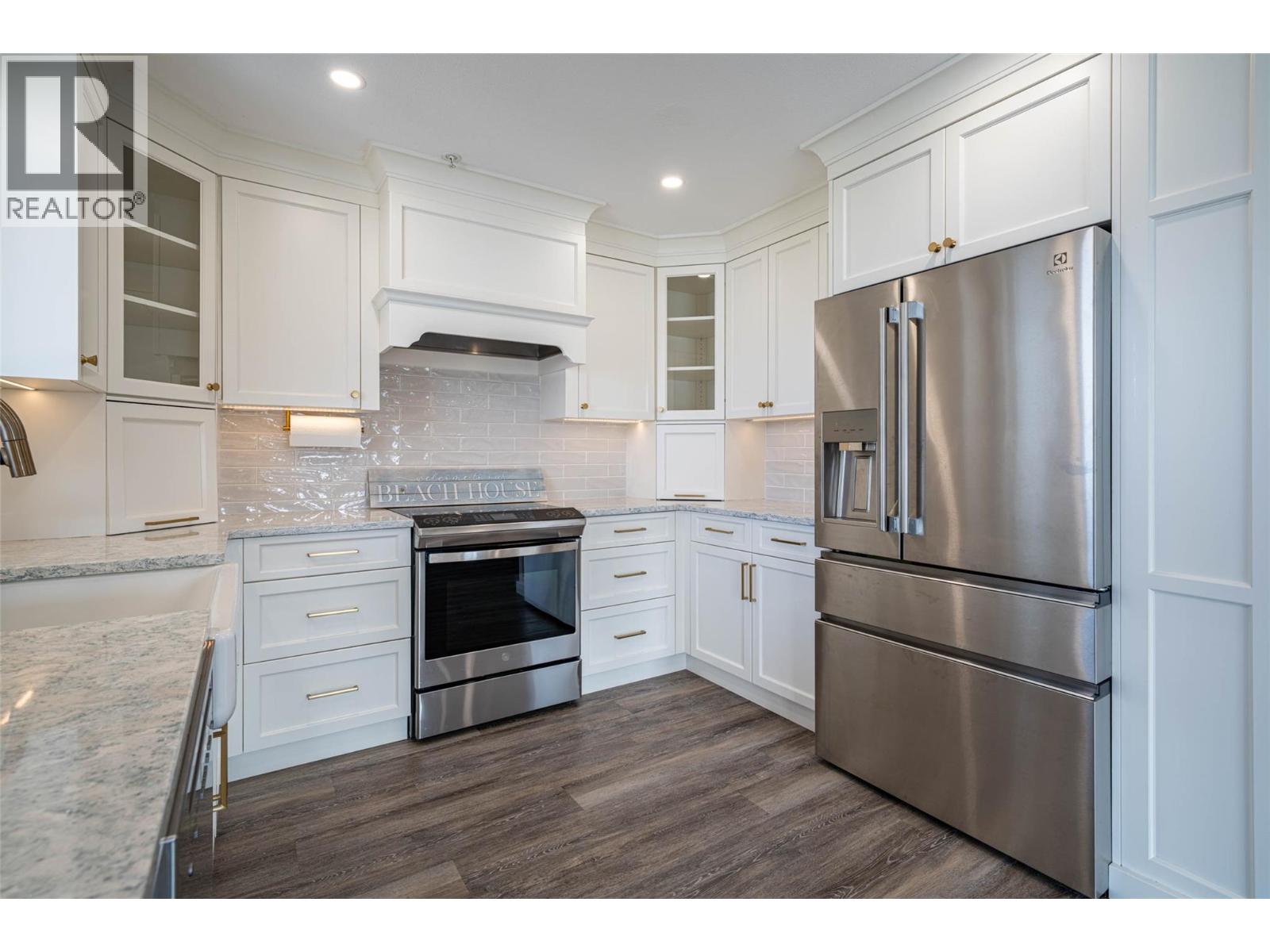 6805 COTTONWOOD Drive Unit# 300, Osoyoos