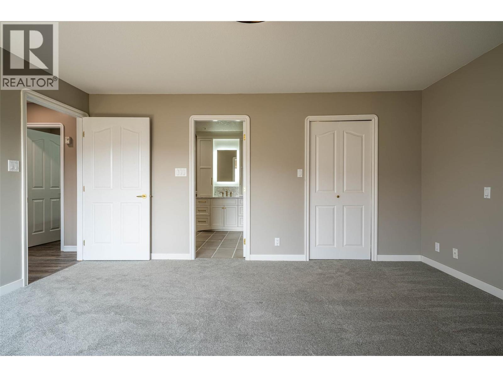 6805 COTTONWOOD Drive Unit# 300, Osoyoos