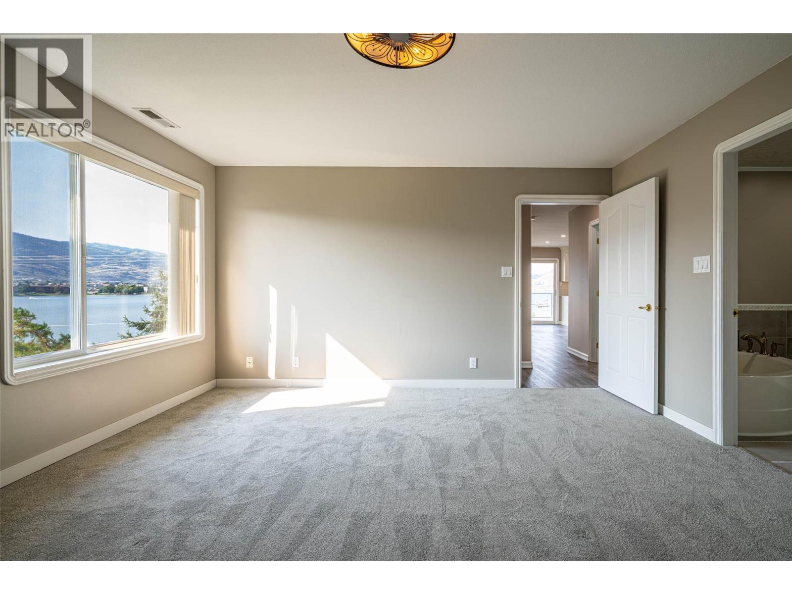 6805 COTTONWOOD Drive Unit# 300, Osoyoos