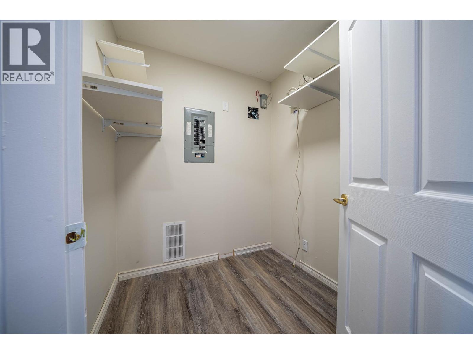 6805 COTTONWOOD Drive Unit# 300, Osoyoos