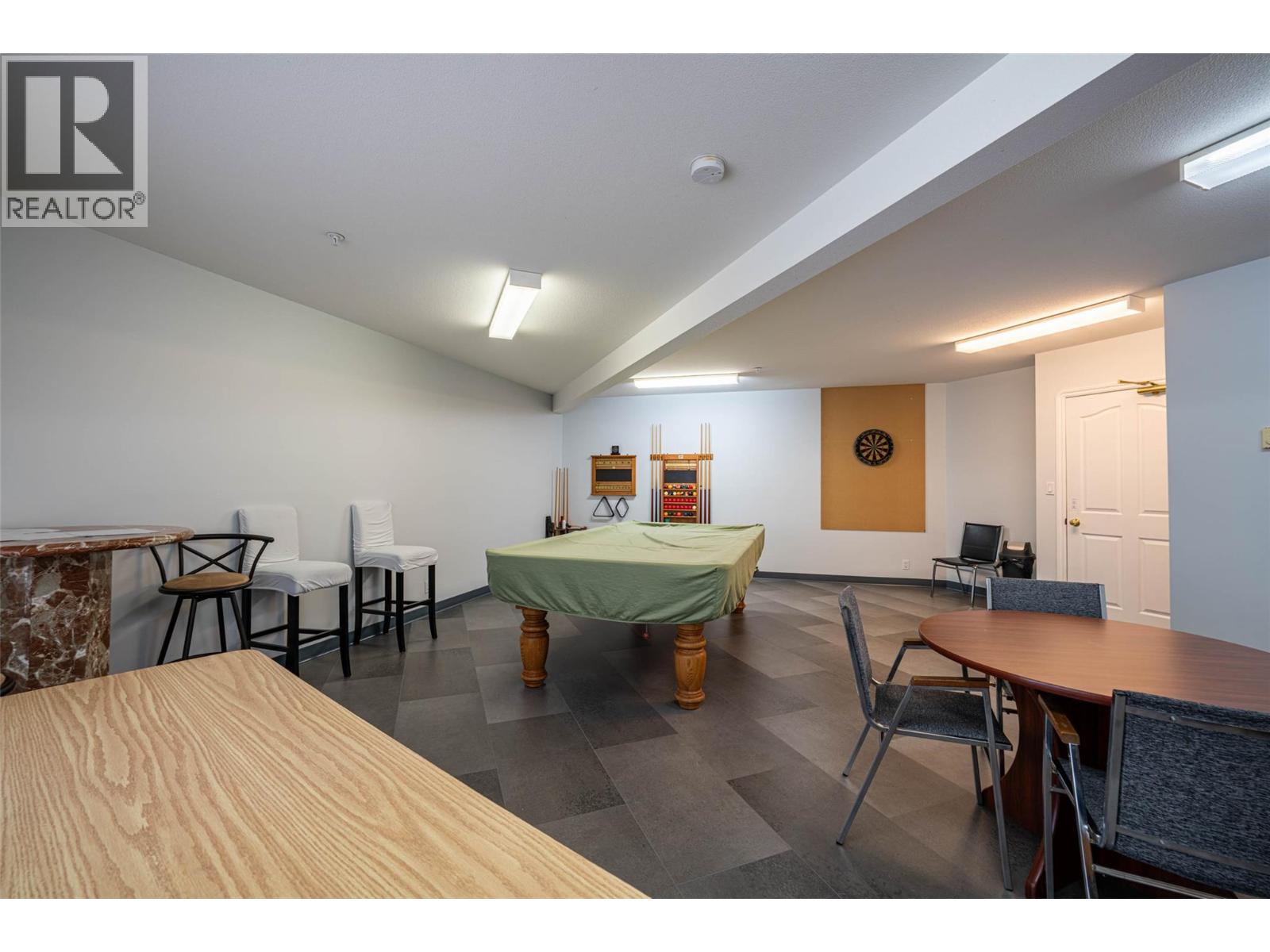 #300 6805 COTTONWOOD Drive - 40