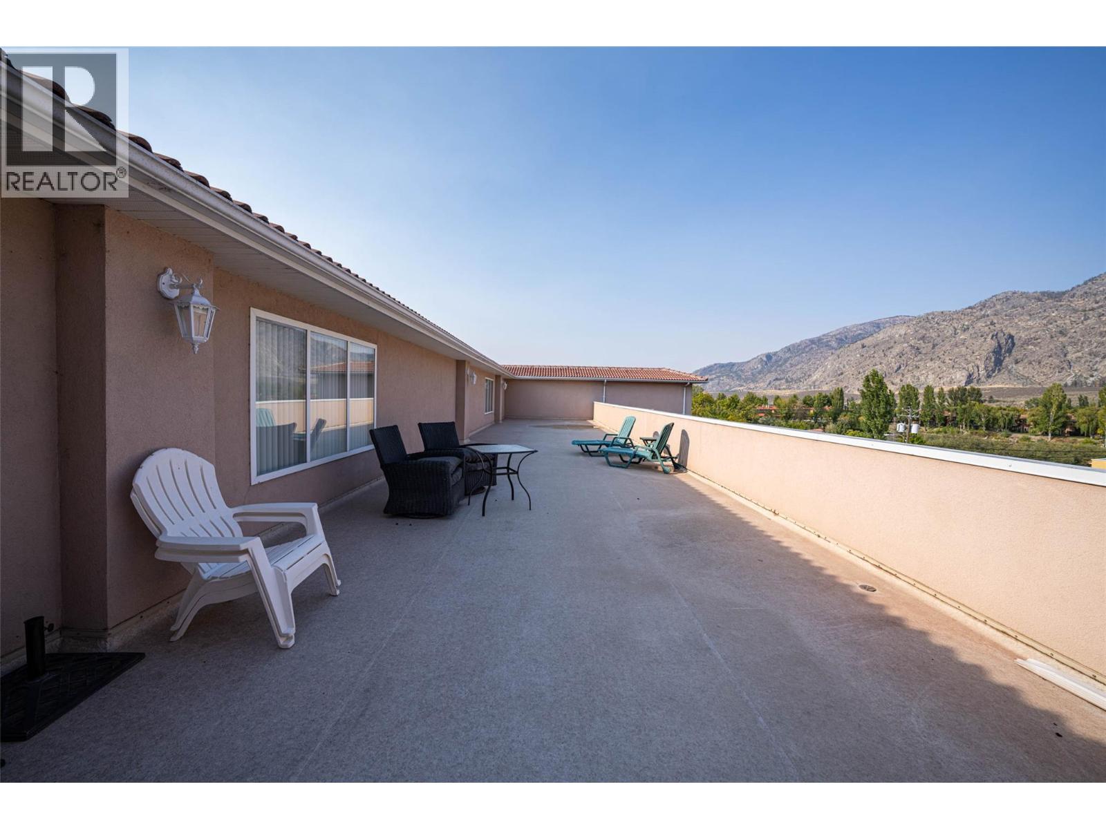 6805 COTTONWOOD Drive Unit# 300, Osoyoos
