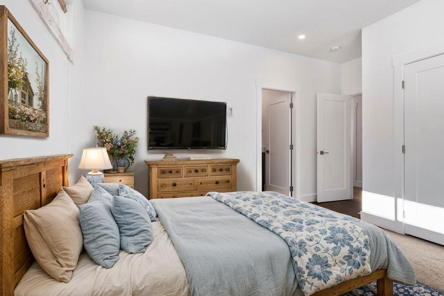 63886 BEECH AVENUE, Hope, Hope