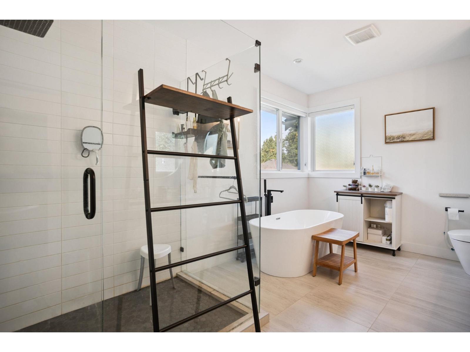 2811 202A STREET, Langley