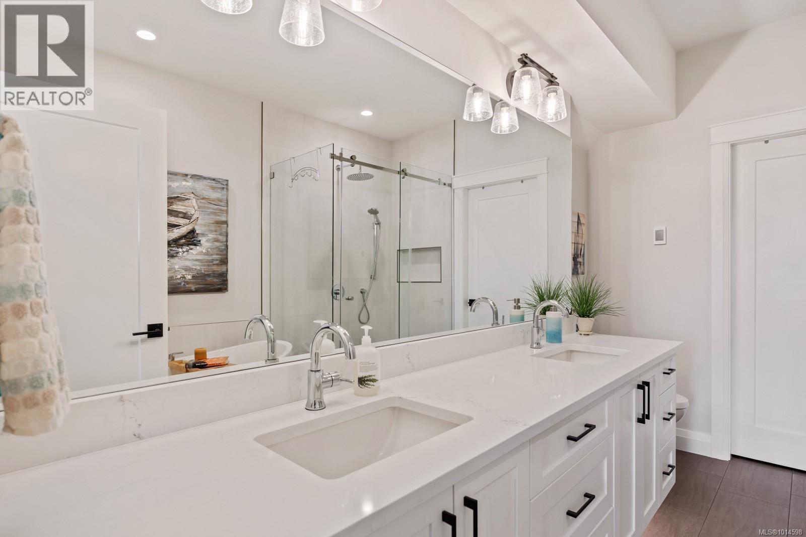 106 1444 Crown Isle Dr, Courtenay