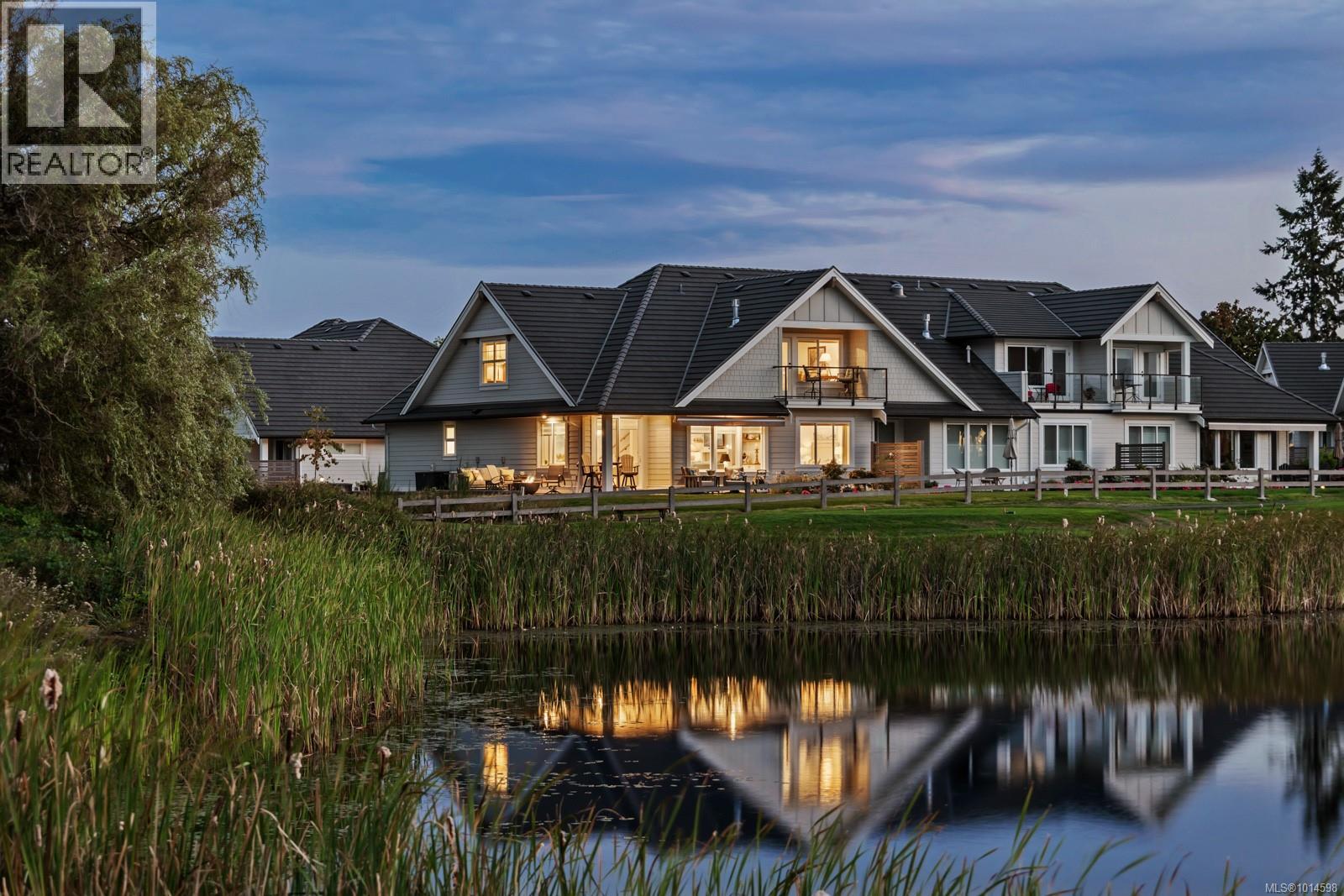 106 1444 Crown Isle Dr, Courtenay