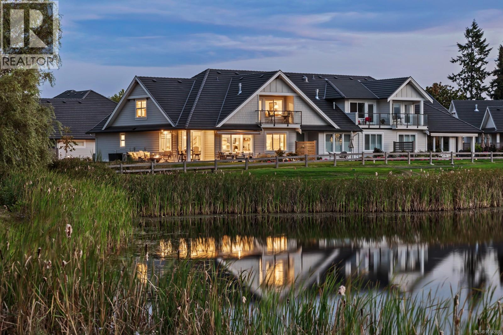 106 1444 Crown Isle Dr, Courtenay