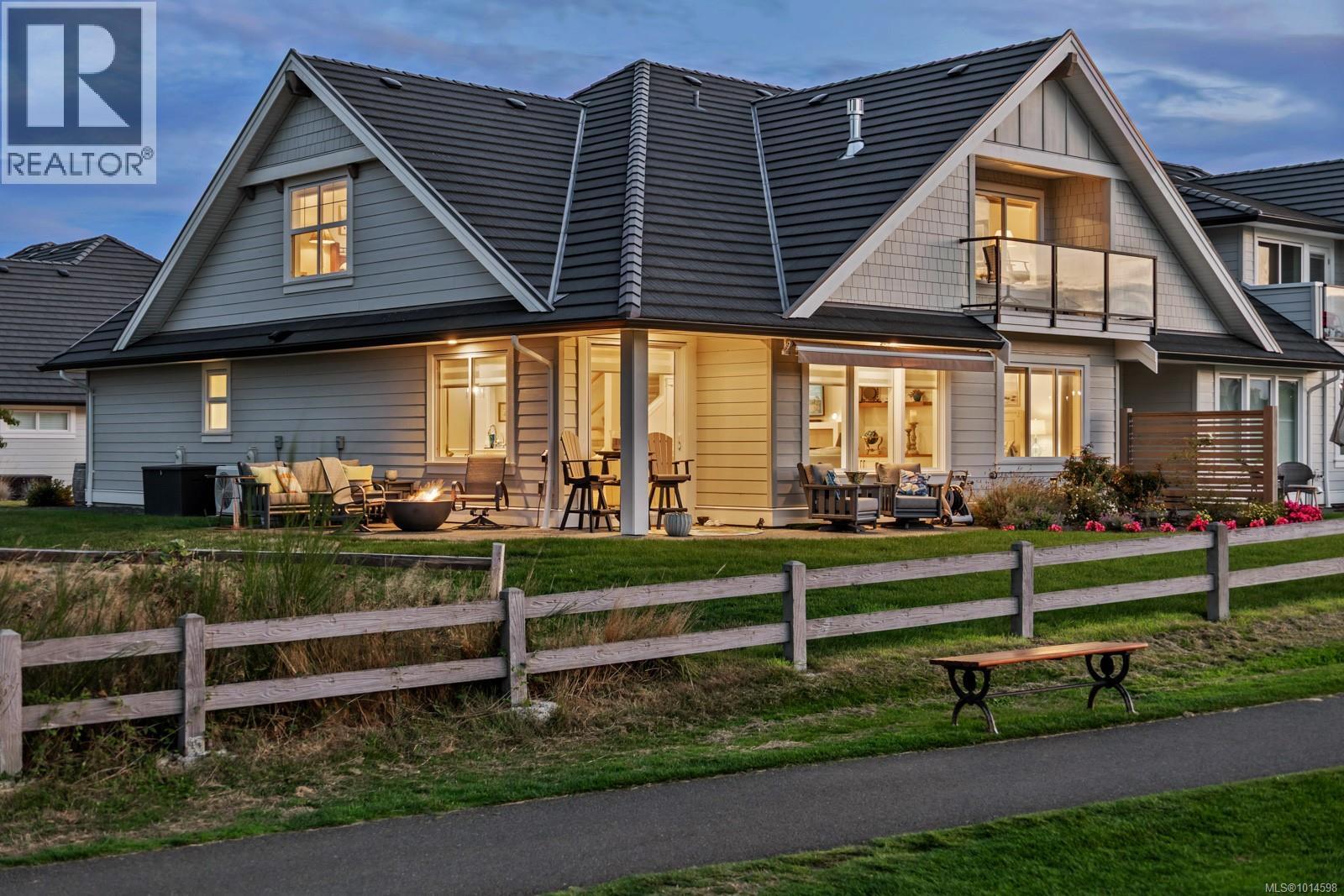 106 1444 Crown Isle Dr, Courtenay