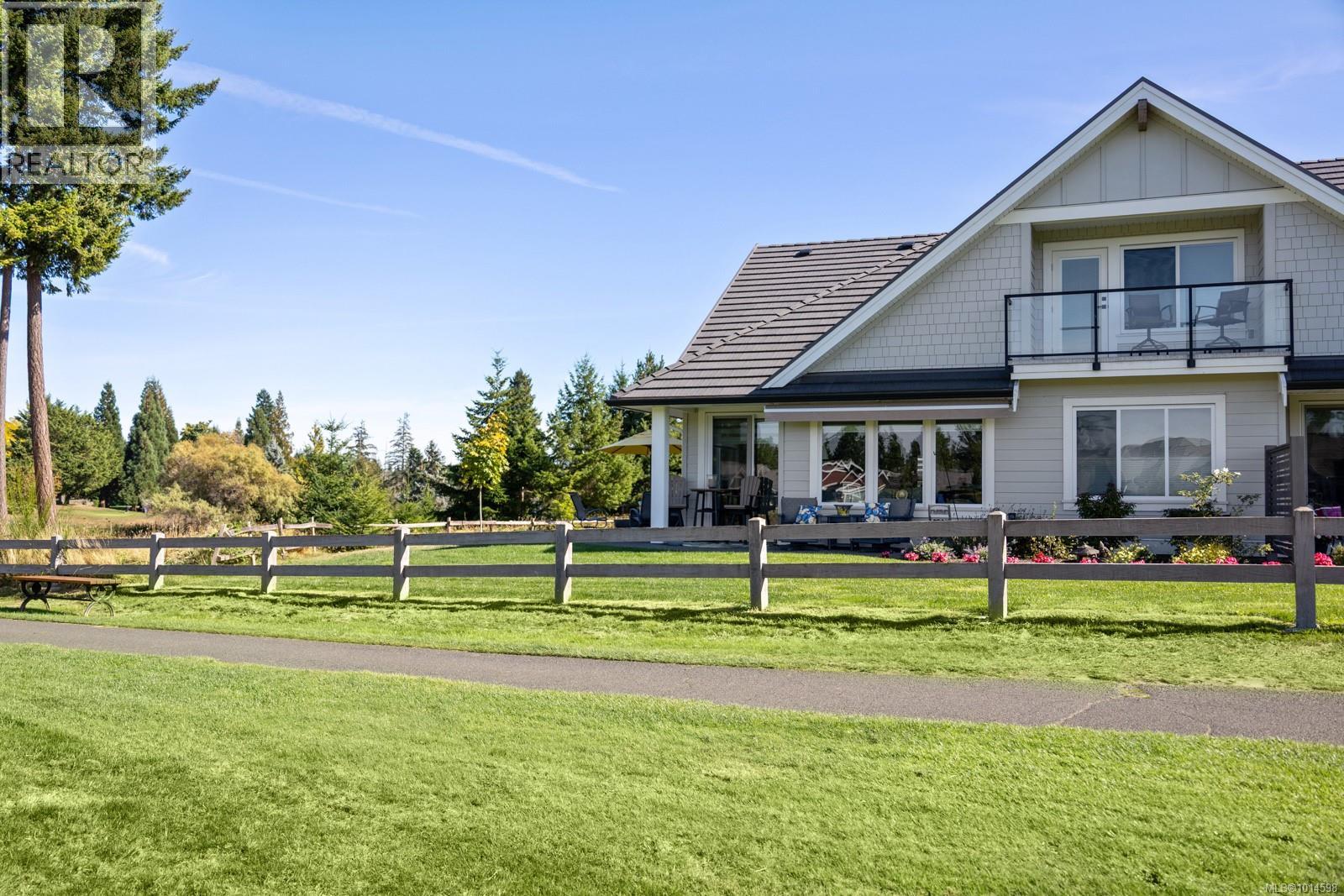 106 1444 Crown Isle Dr, Courtenay