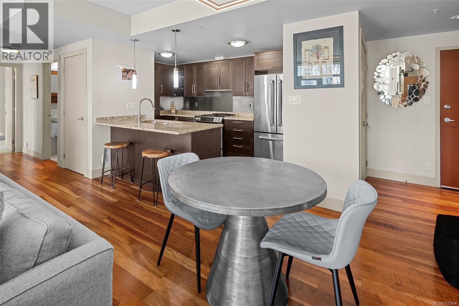 N408 737 Humboldt Street, Victoria