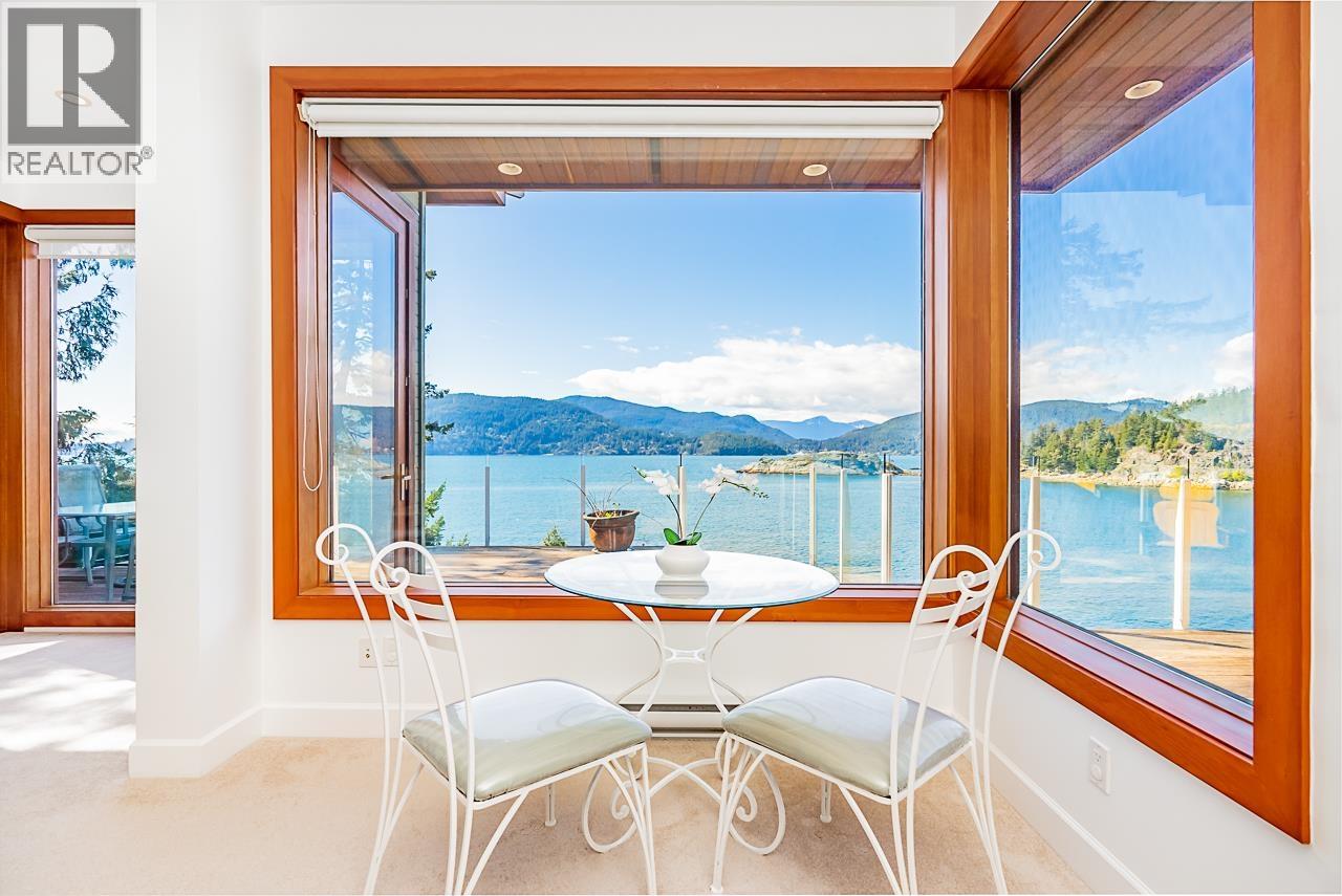 6275 TAYLOR DRIVE, West Vancouver