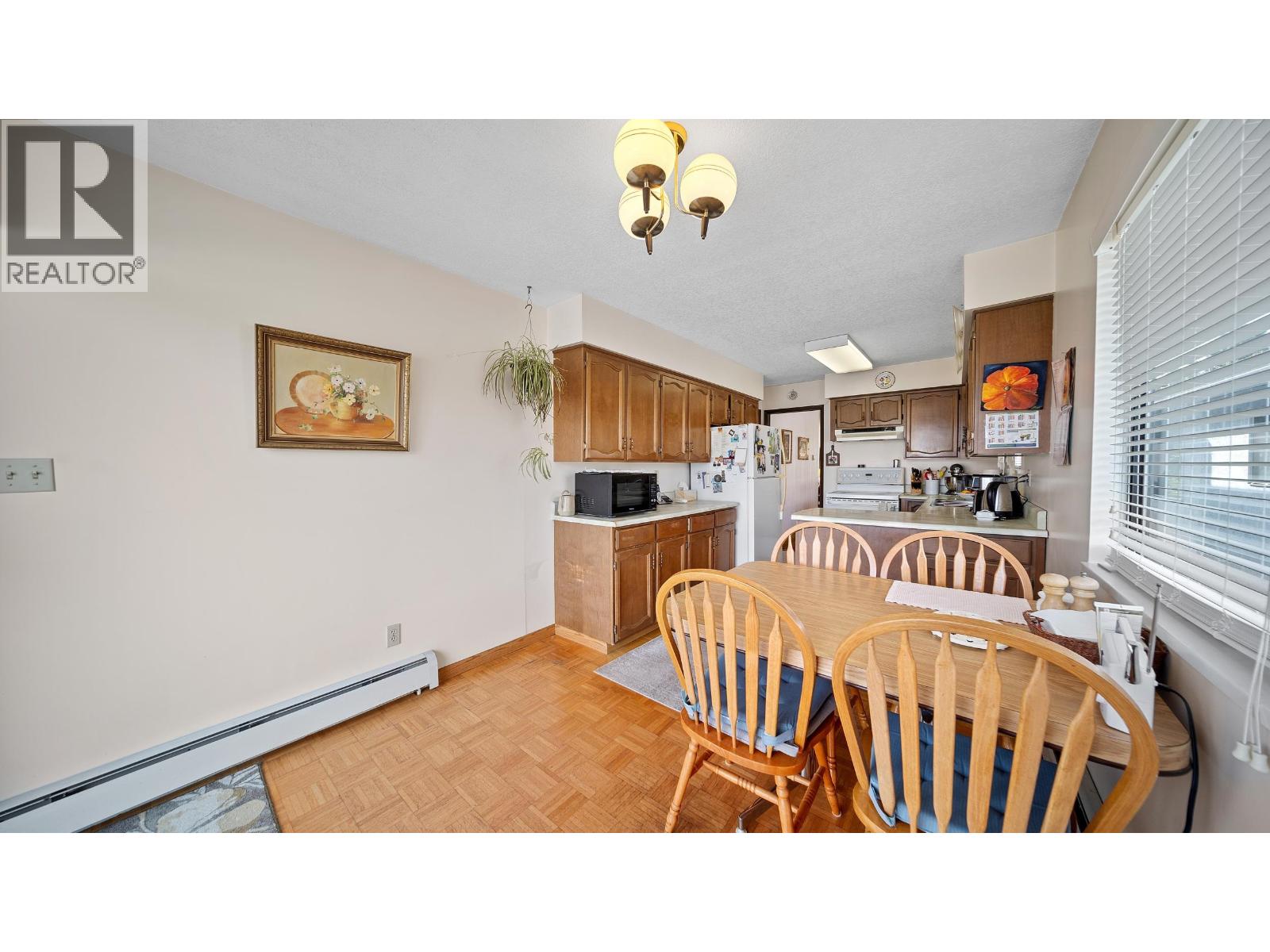 271 E 38TH AVENUE, Vancouver