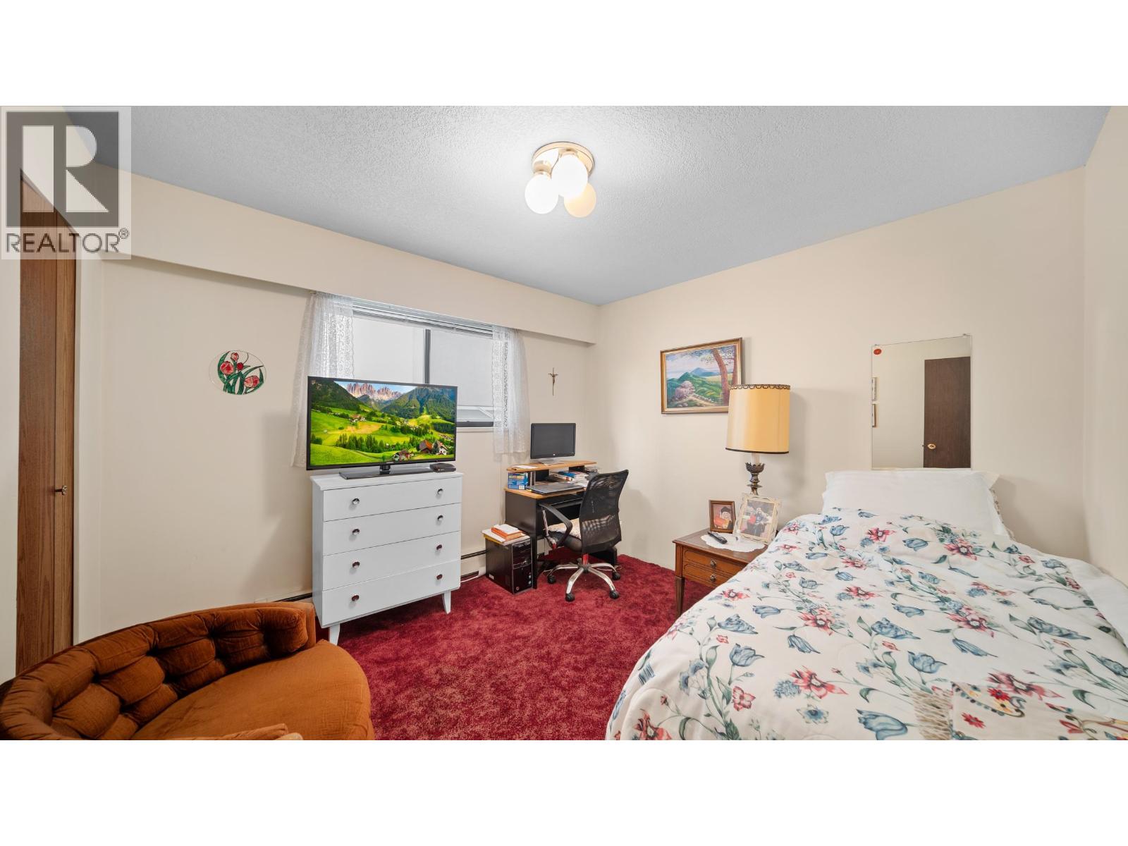 271 E 38TH AVENUE, Vancouver