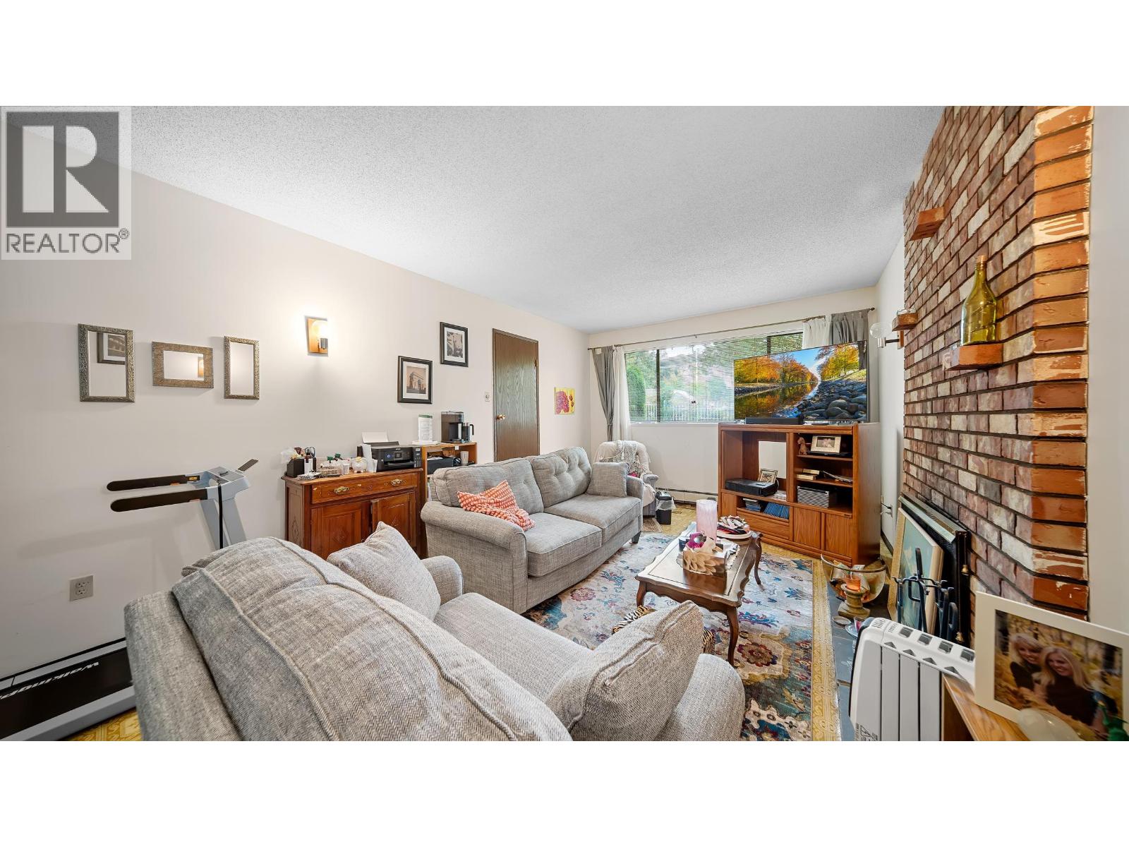 271 E 38TH AVENUE, Vancouver