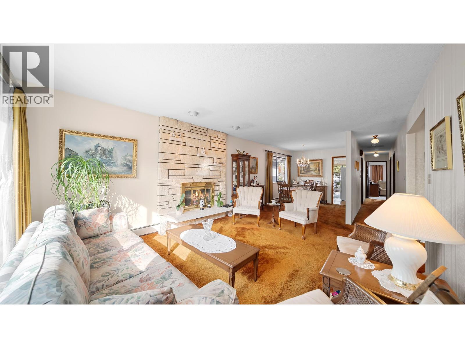 271 E 38TH AVENUE, Vancouver