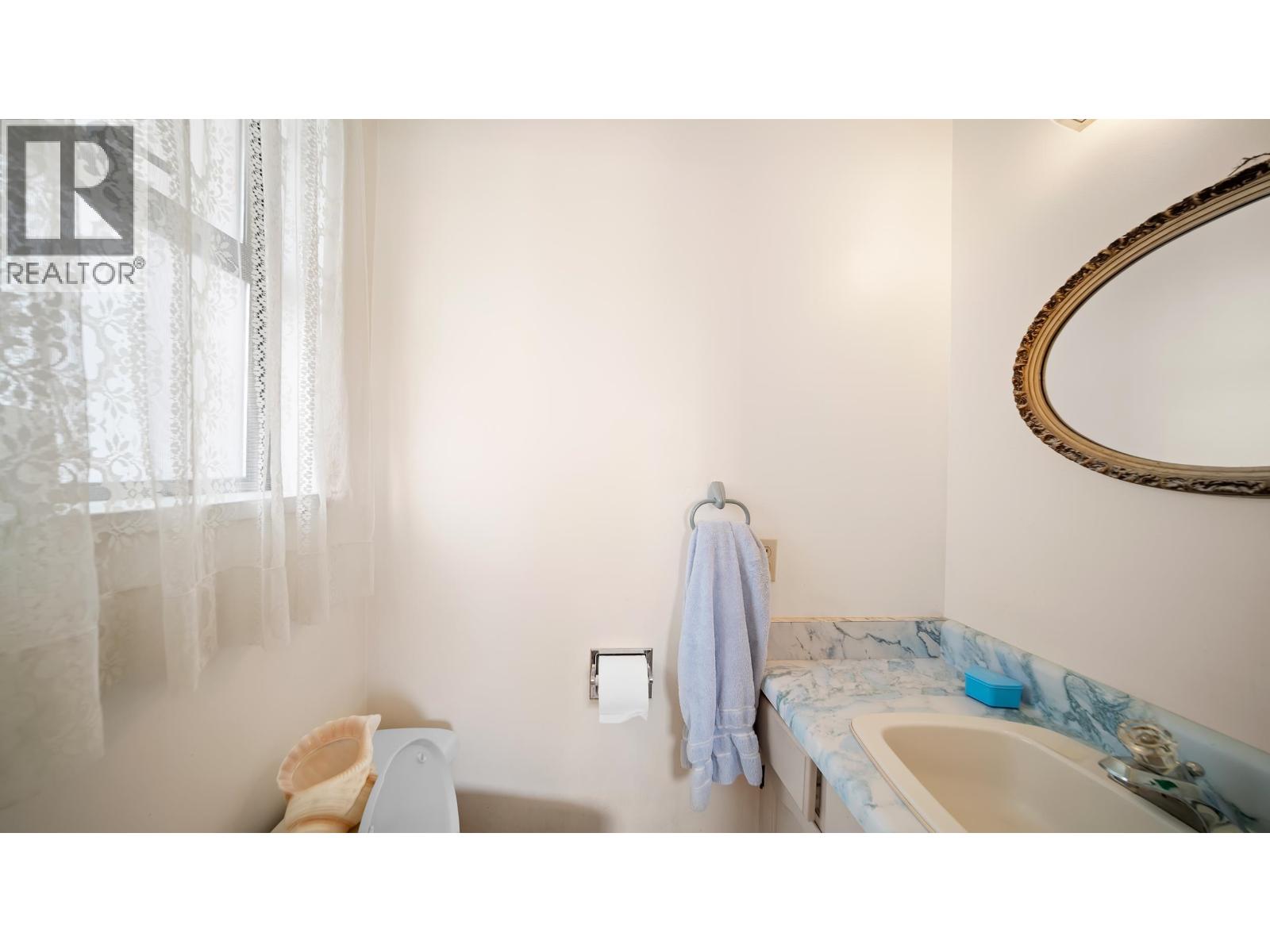 271 E 38TH AVENUE, Vancouver