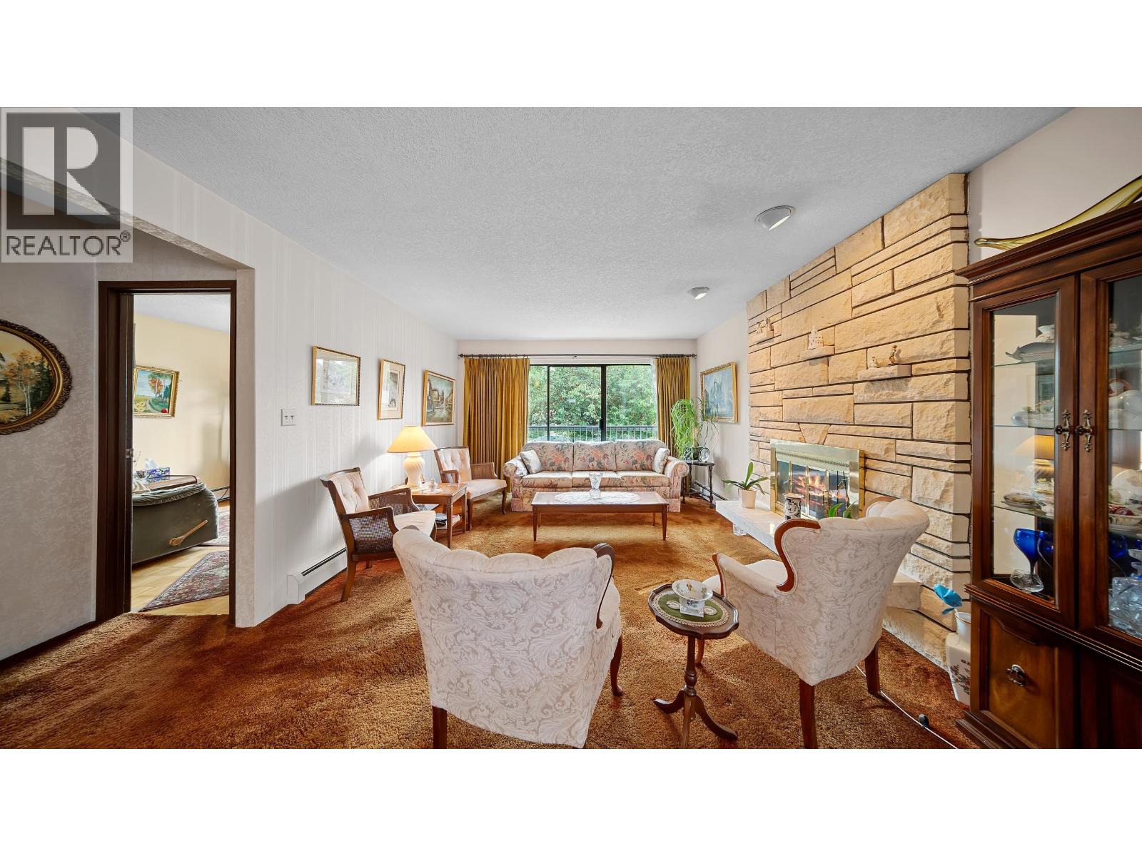 271 E 38TH AVENUE, Vancouver