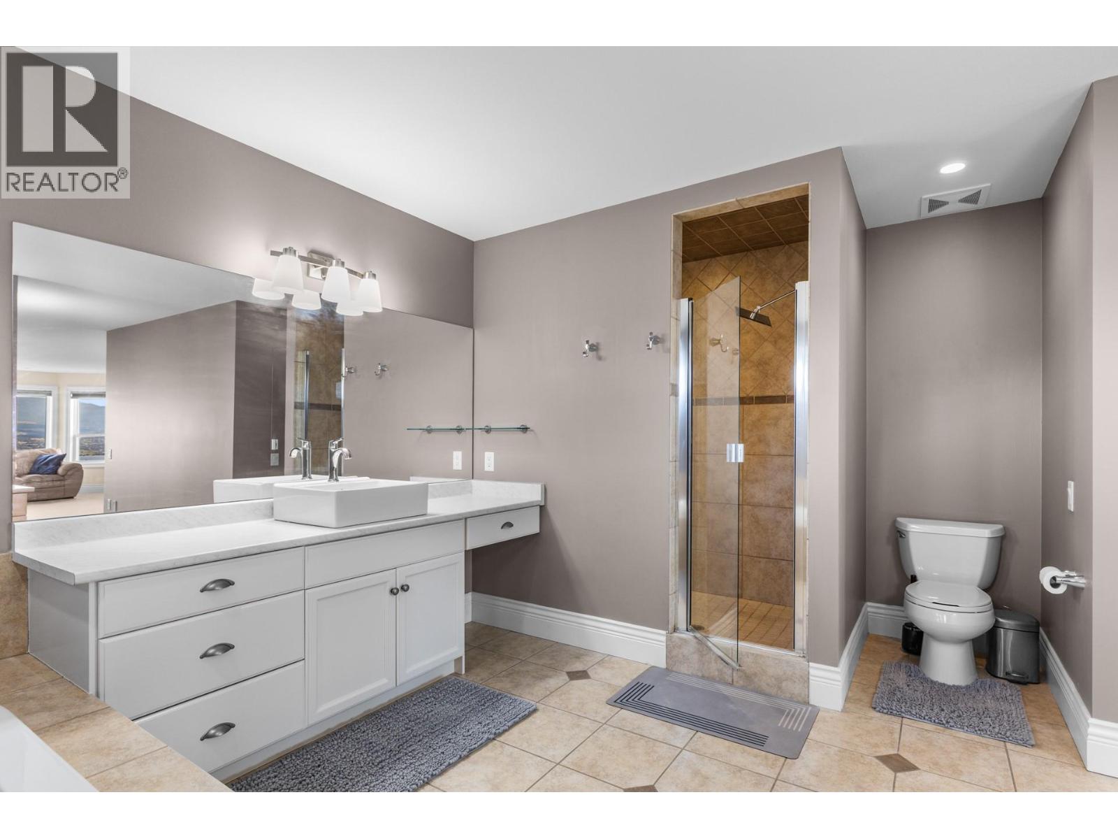  374 Quilchena Road, Kelowna