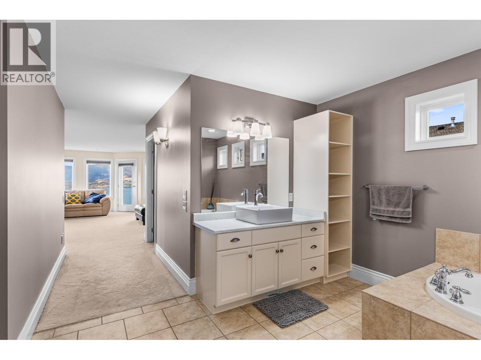 374 Quilchena Road, Kelowna