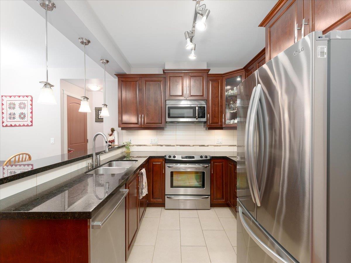 225 8288 207A STREET, Langley