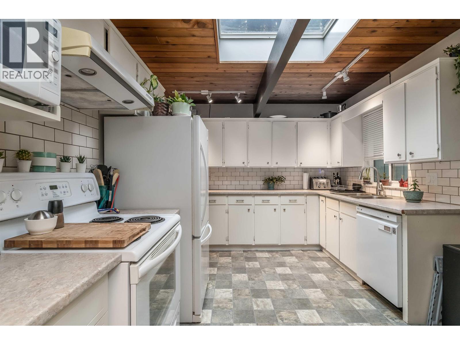 23830 130TH AVENUE, Maple Ridge